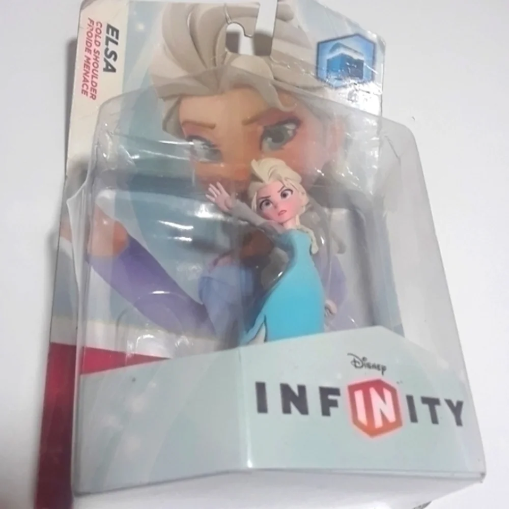 Disney Infinity Frozen Elsa Cold Shoulder Figure